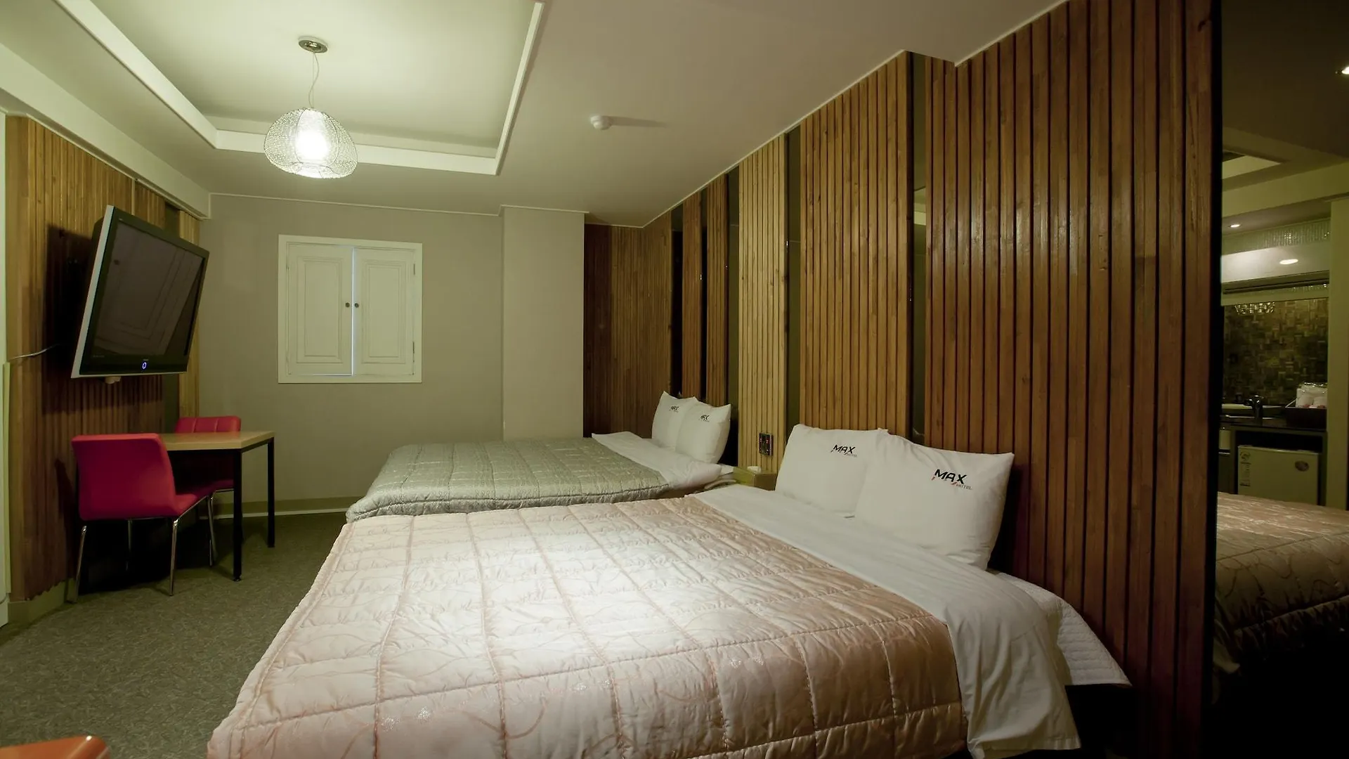 Max Motel Busan