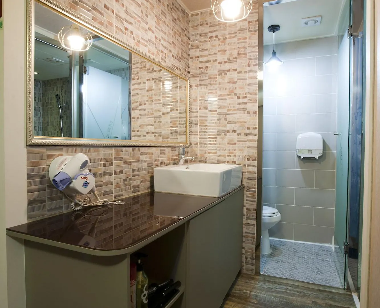 Max Motel Busan Hotel