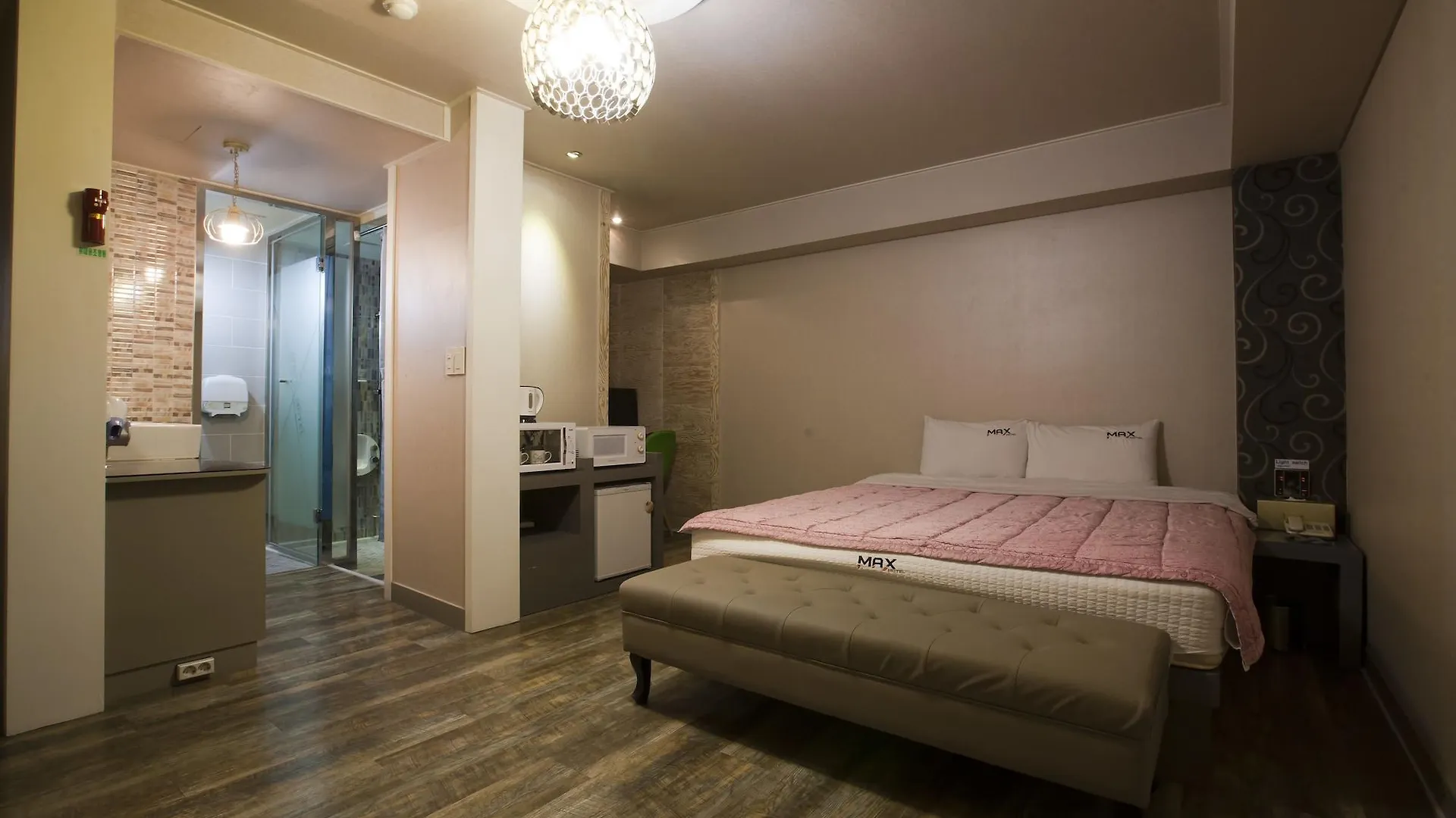Max Motel Busan Hotel