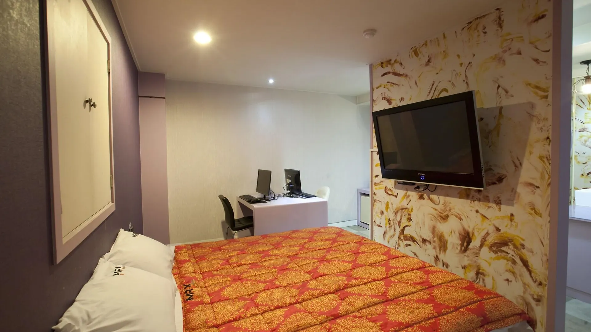 Max Motel Busan