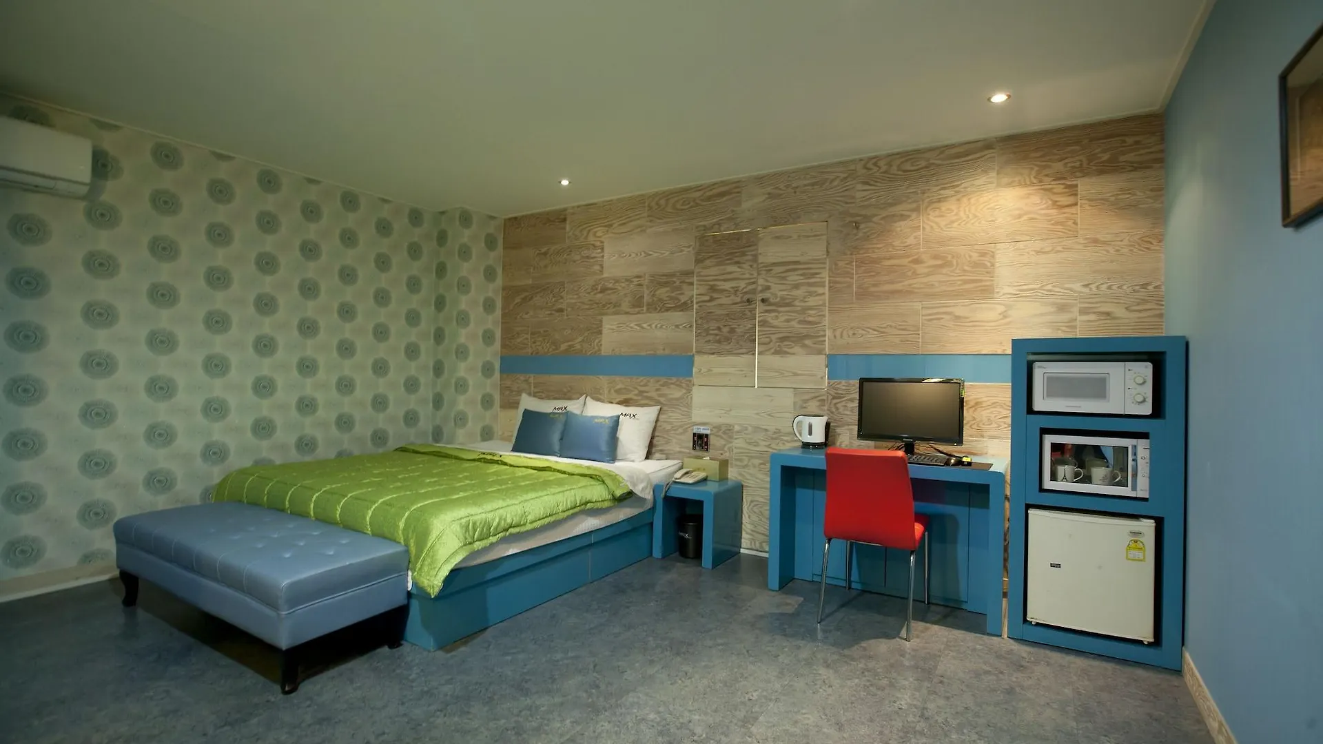 Max Motel Busan 2*,